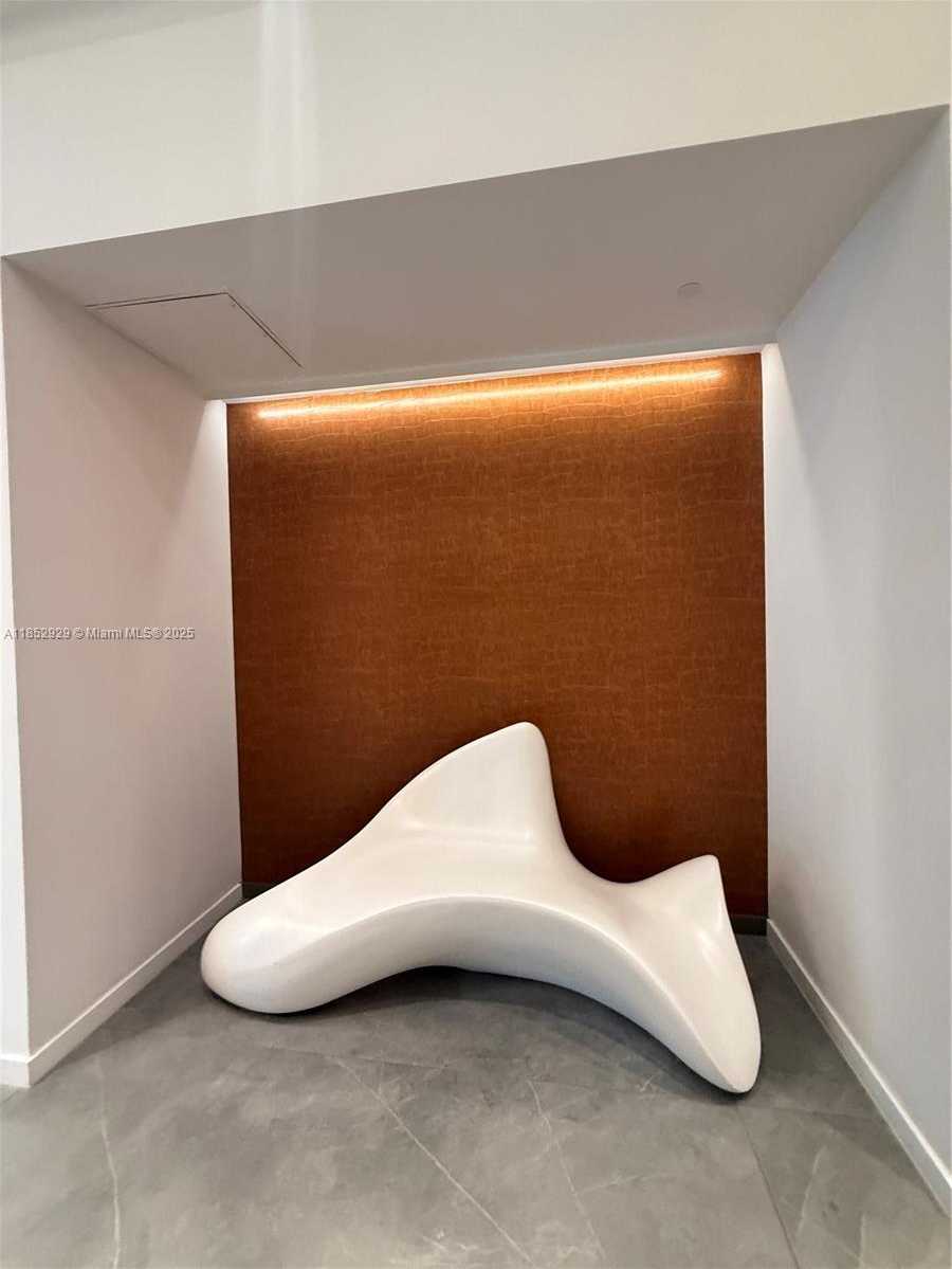 Small Image of 350 SOUTH MIAMI AVE #1803, Miami Number 5
