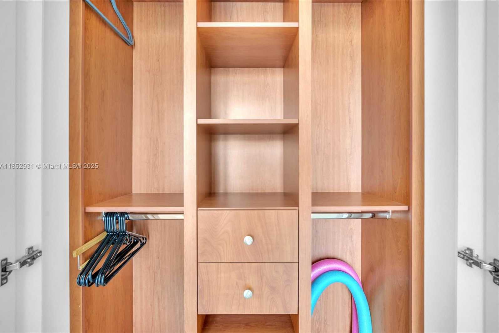 Small Image of 1331 BRICKELL BAY DR #3609, Miami Number 24