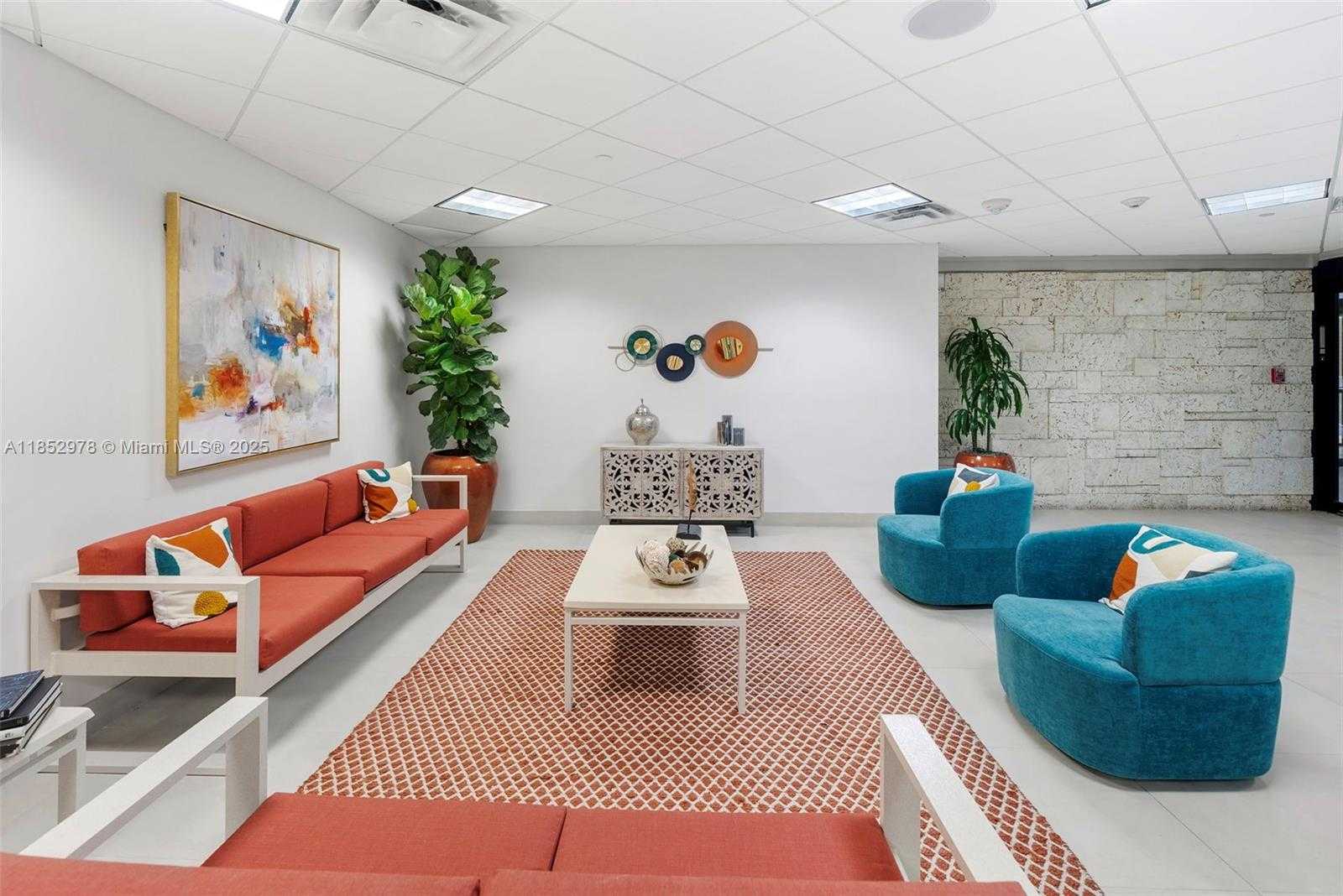 Small Image of 2555 COLLINS AVE #1414, Miami Beach Number 28