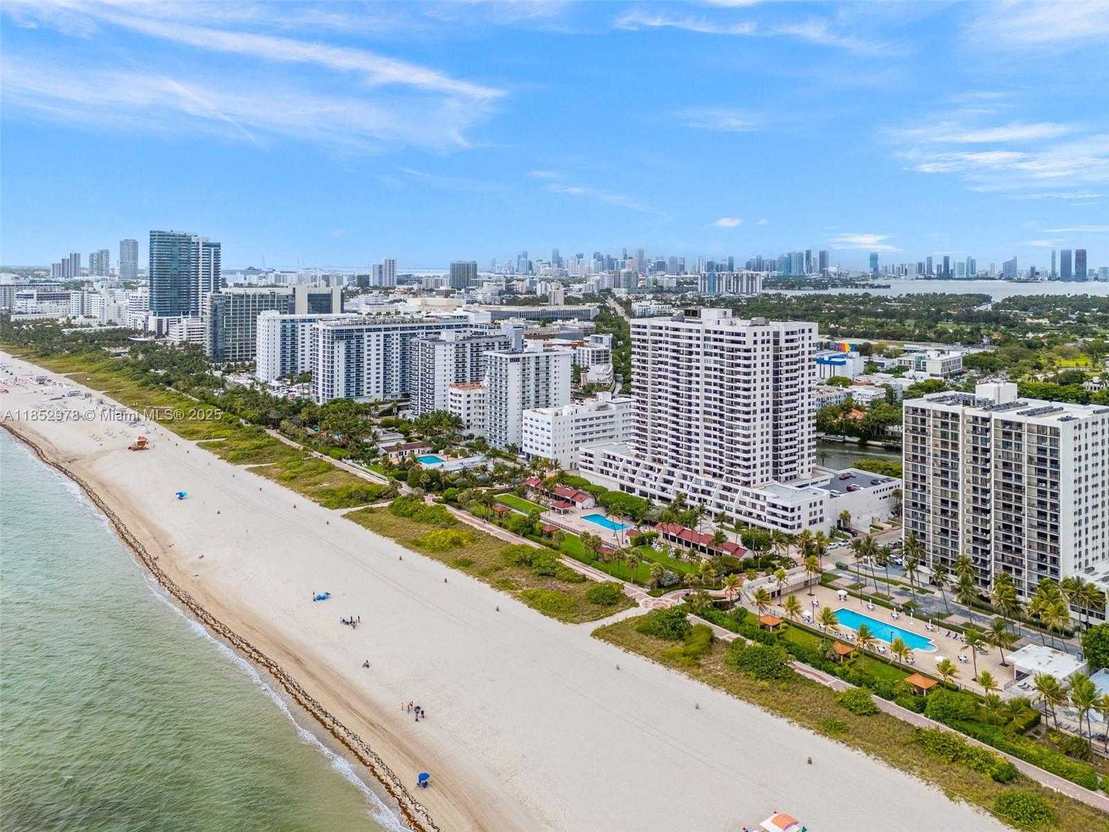 Small Image of 2555 COLLINS AVE #1414, Miami Beach Number 37