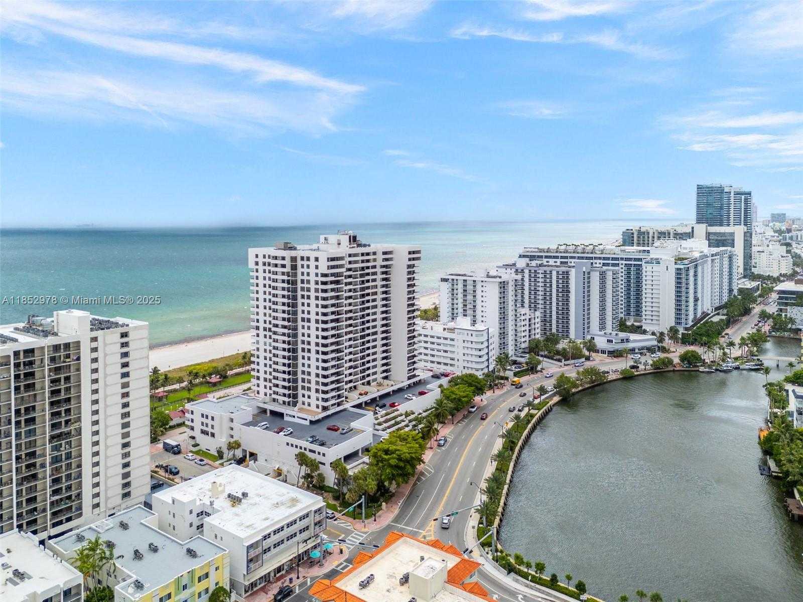Small Image of 2555 COLLINS AVE #1414, Miami Beach Number 40
