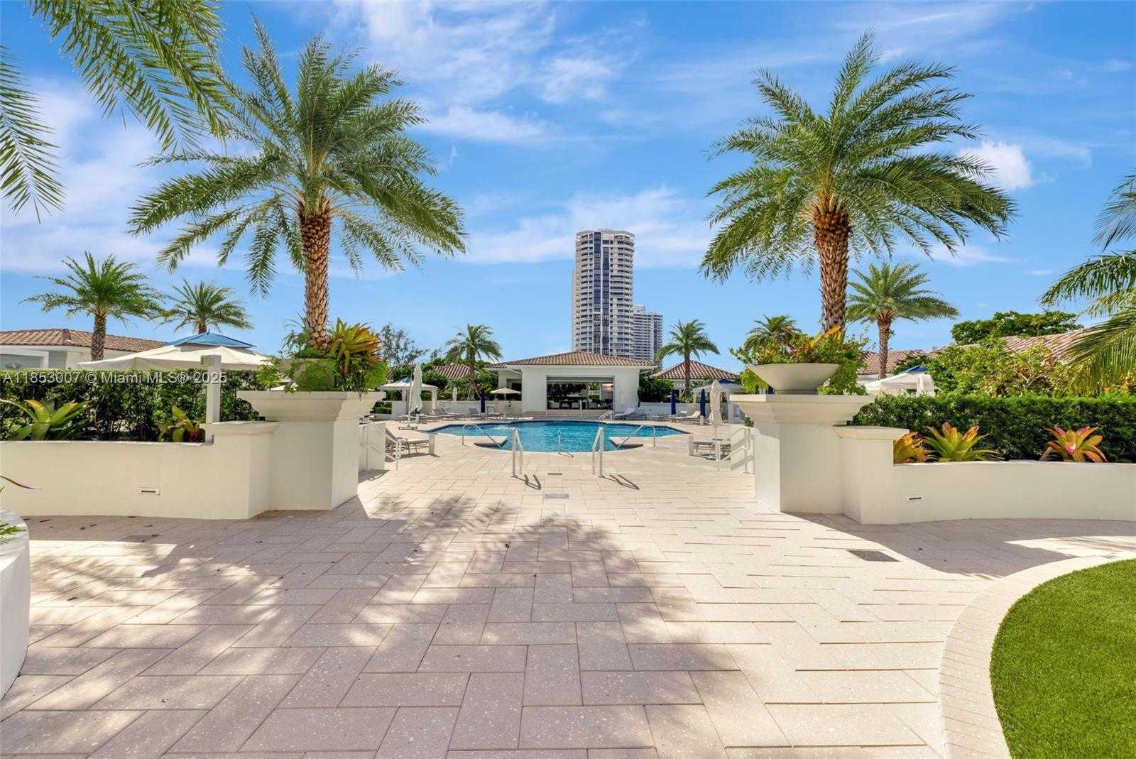 Small Image of 2600 ISLAND BLVD #505, Aventura Number 18
