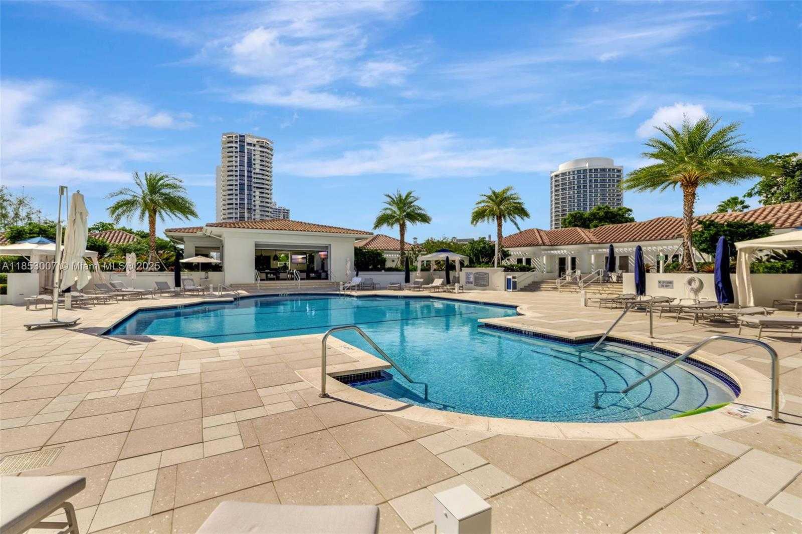 Small Image of 2600 ISLAND BLVD #505, Aventura Number 20