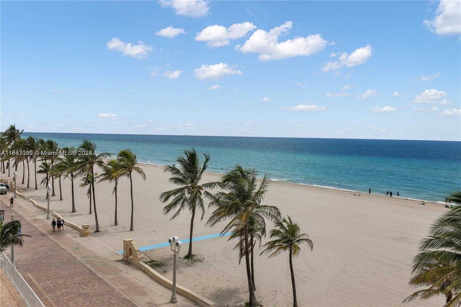 Small Image of 300 OREGON ST #407, Hollywood Number 20