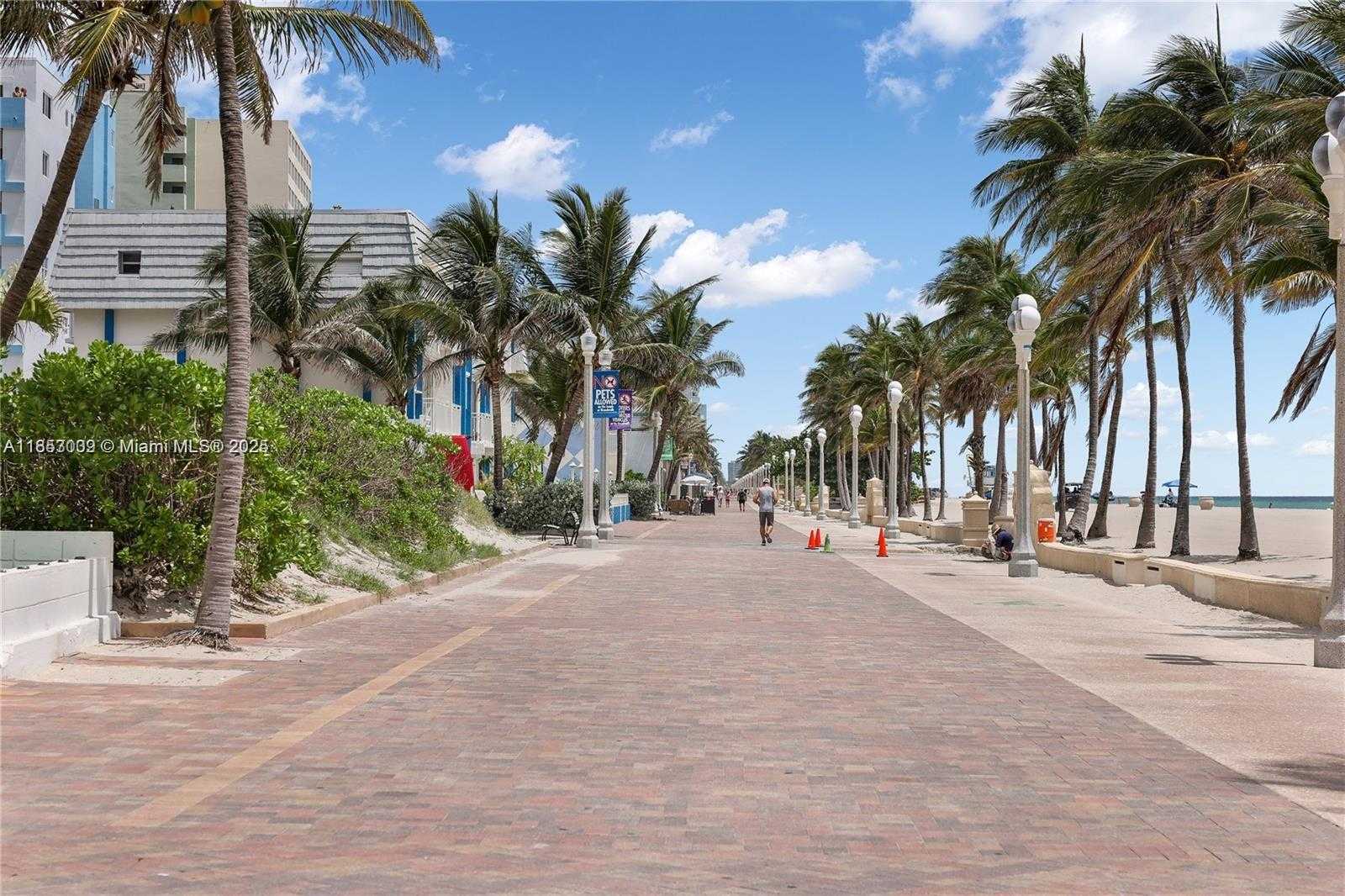 Small Image of 300 OREGON ST #407, Hollywood Number 21