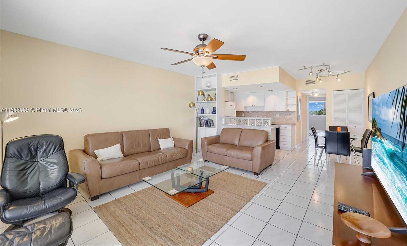 Small Image of 300 OREGON ST #407, Hollywood Number 3