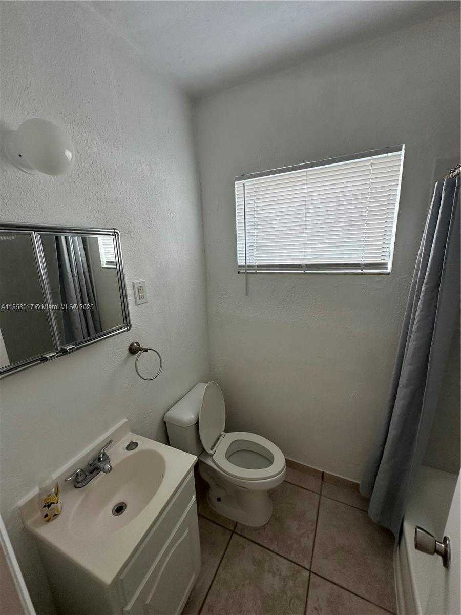 Small Image of 350 75TH ST #209, Miami Beach Number 3