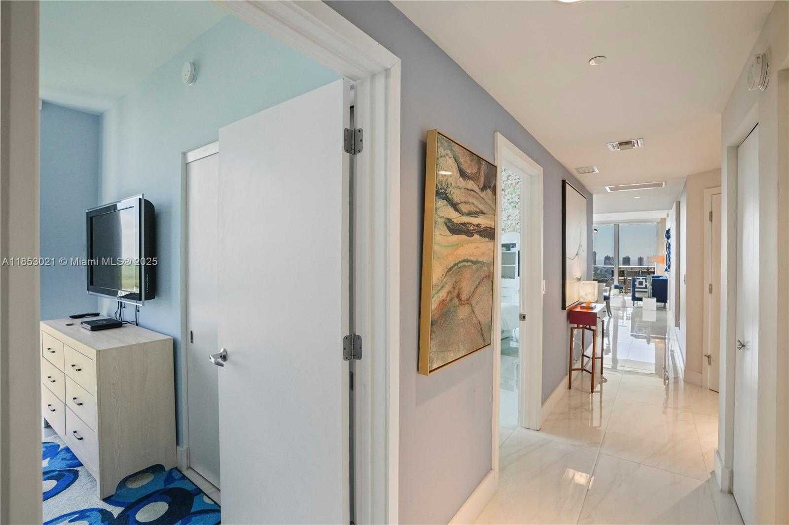 Small Image of 16385 BISCAYNE BLVD #3015, North Miami Beach Number 26