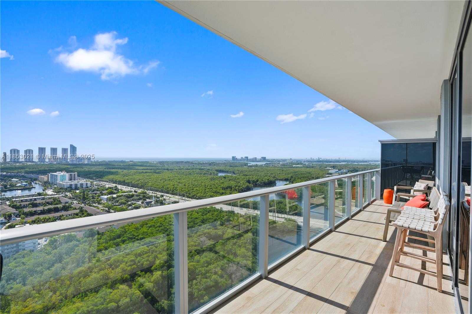 Small Image of 16385 BISCAYNE BLVD #3015, North Miami Beach Number 34