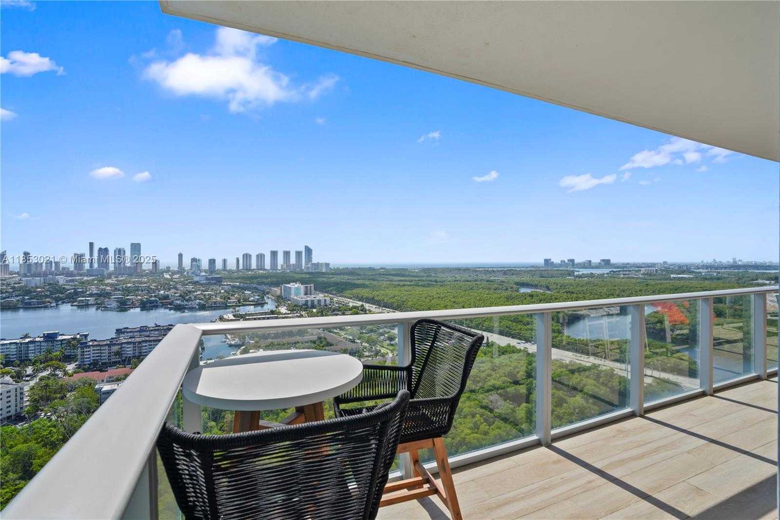 Small Image of 16385 BISCAYNE BLVD #3015, North Miami Beach Number 36