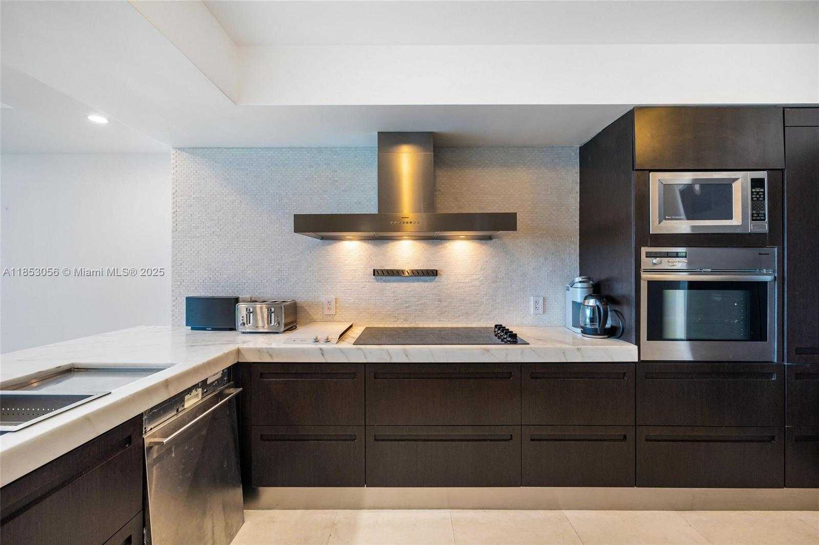 Small Image of 1331 BRICKELL BAY DR #1703, Miami Number 13