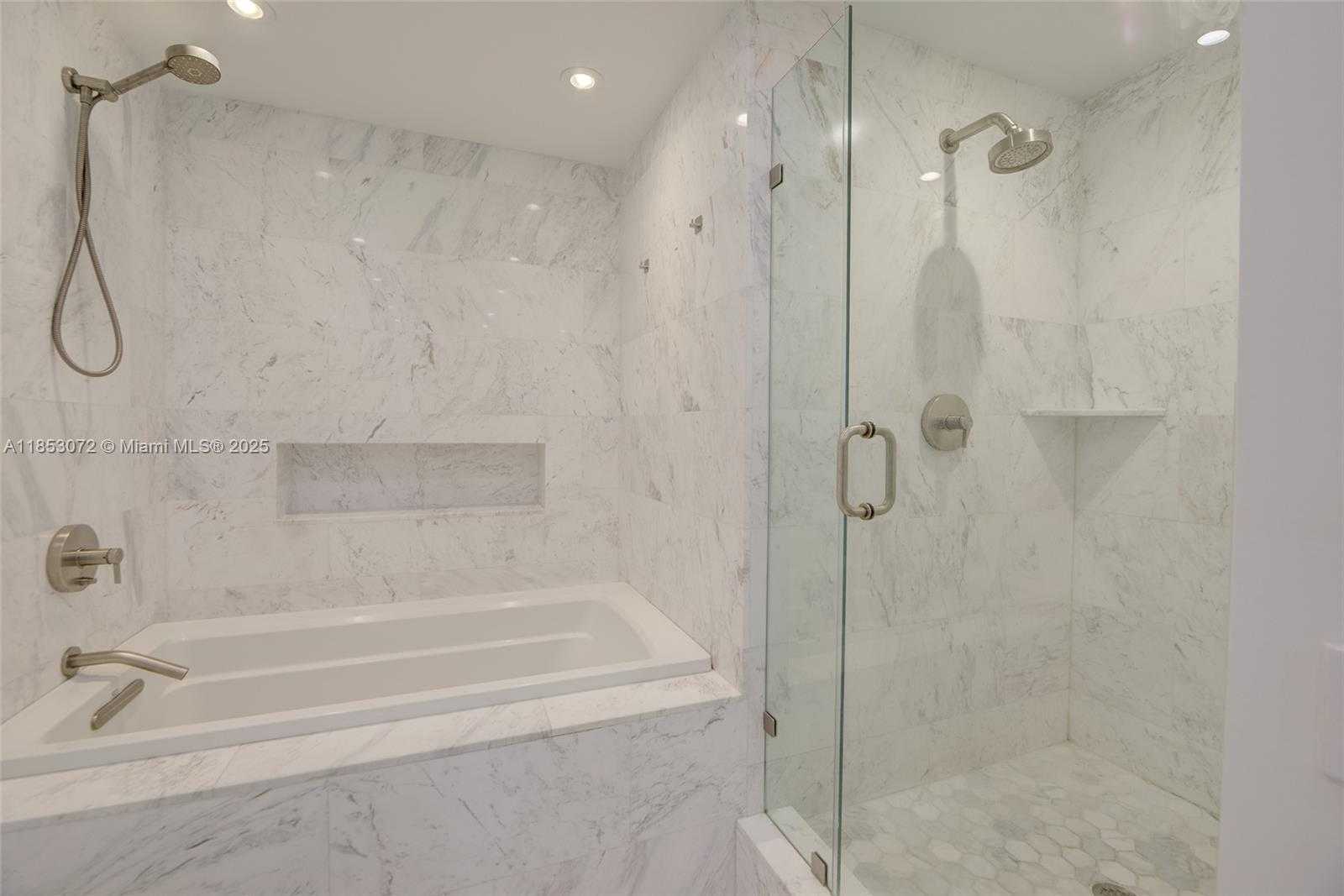 Small Image of 201 CRANDON BLVD #929, Key Biscayne Number 15