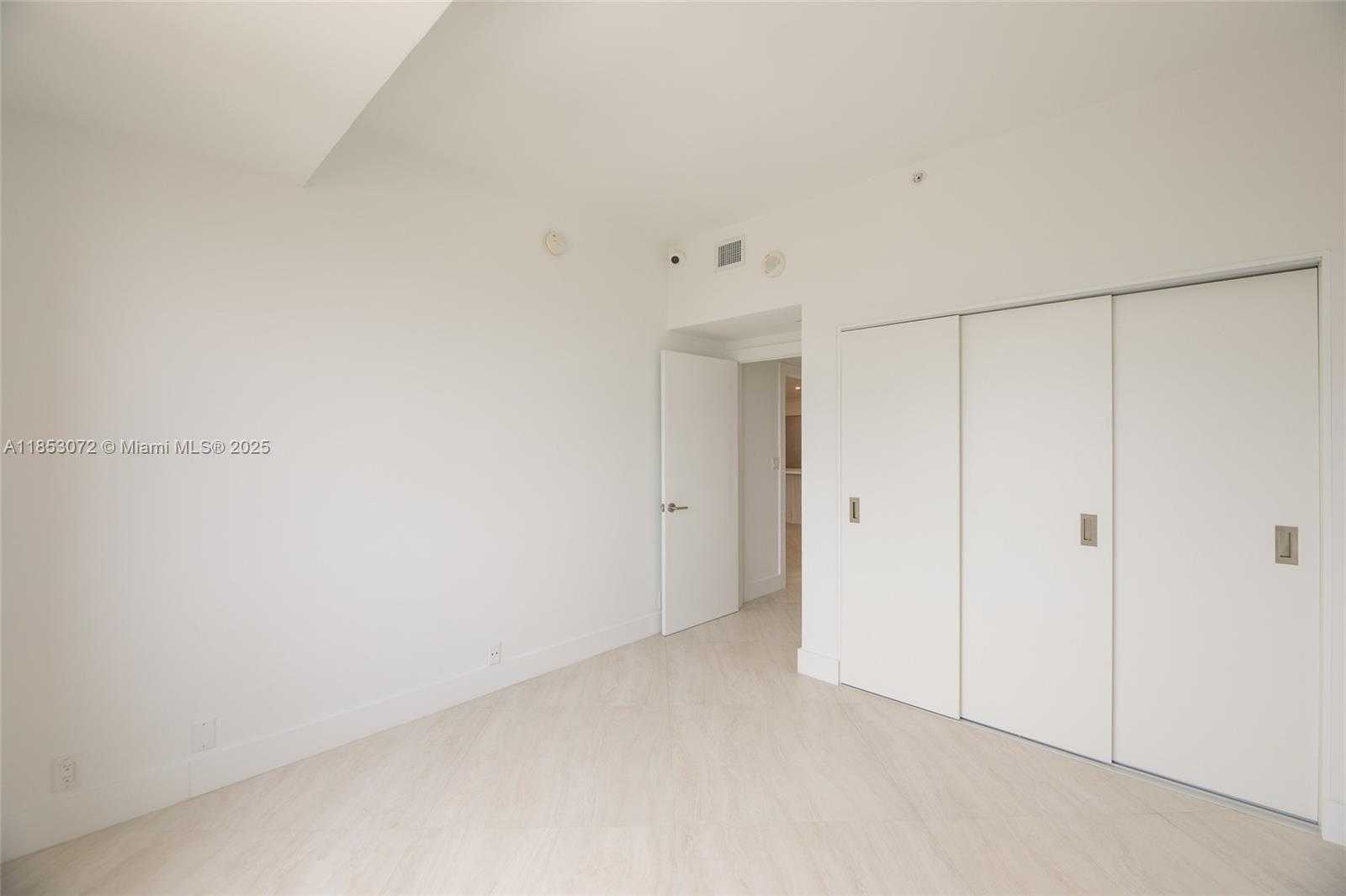 Small Image of 201 CRANDON BLVD #929, Key Biscayne Number 17