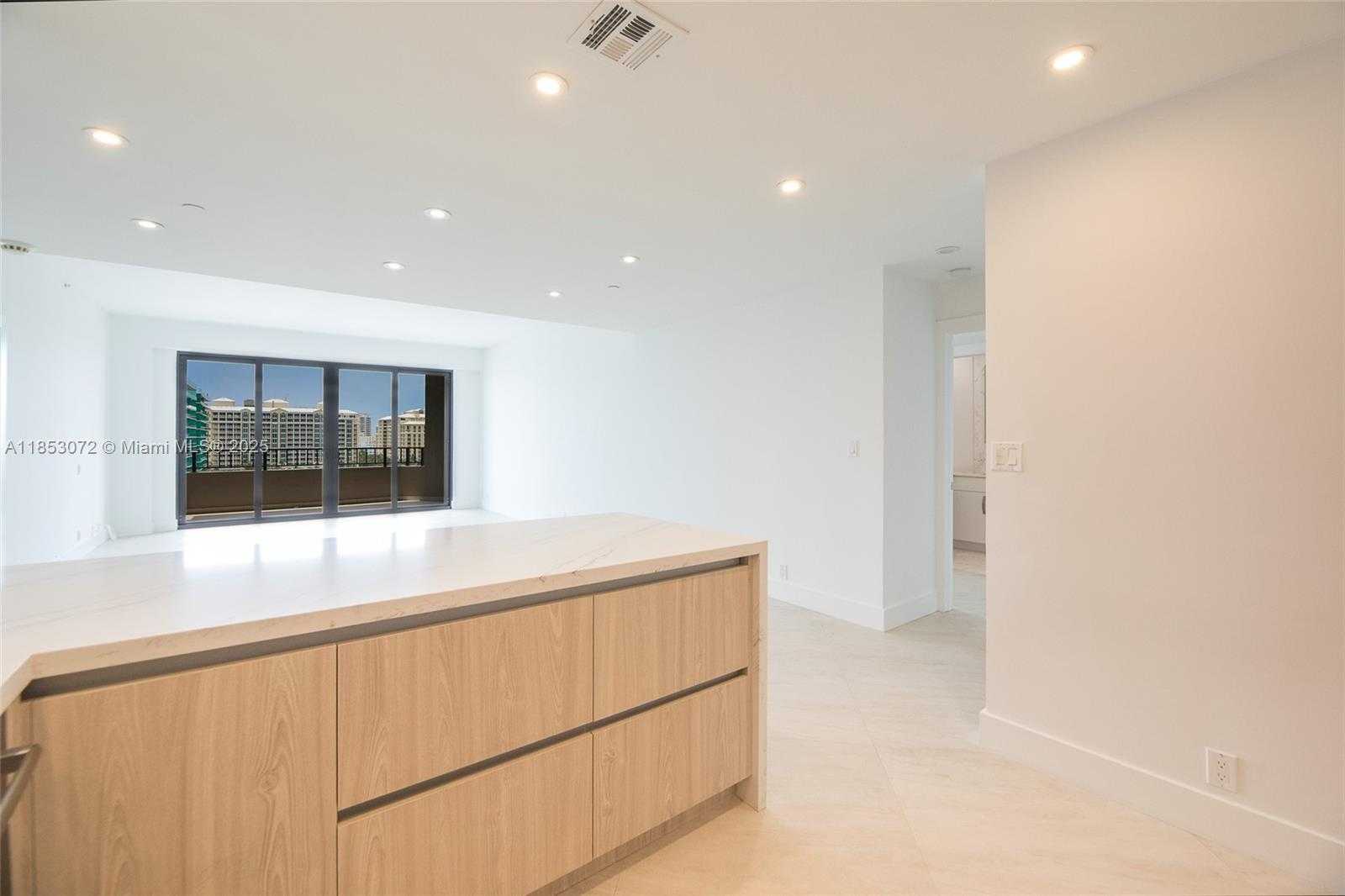 Small Image of 201 CRANDON BLVD #929, Key Biscayne Number 9