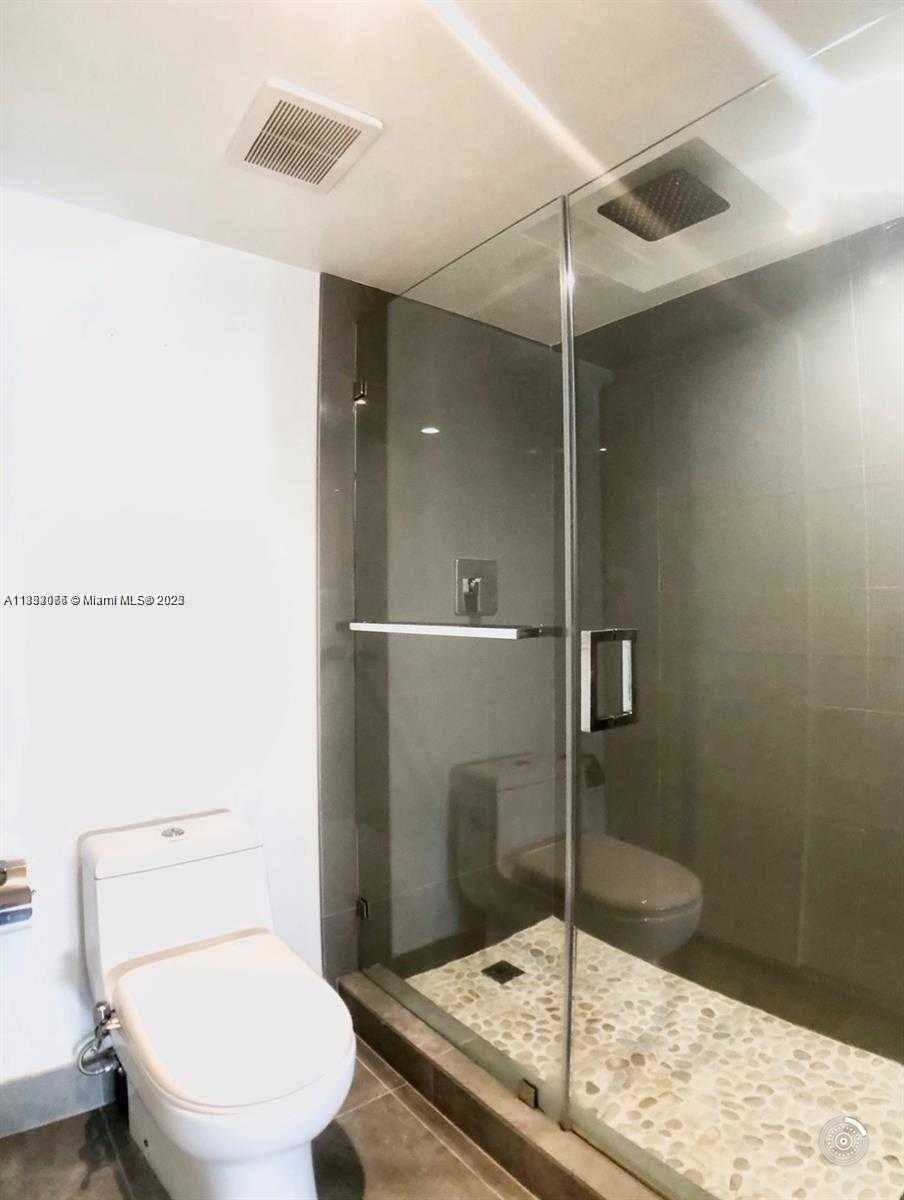 Small Image of 6770 INDIAN CREEK DR #PH S, Miami Beach Number 17