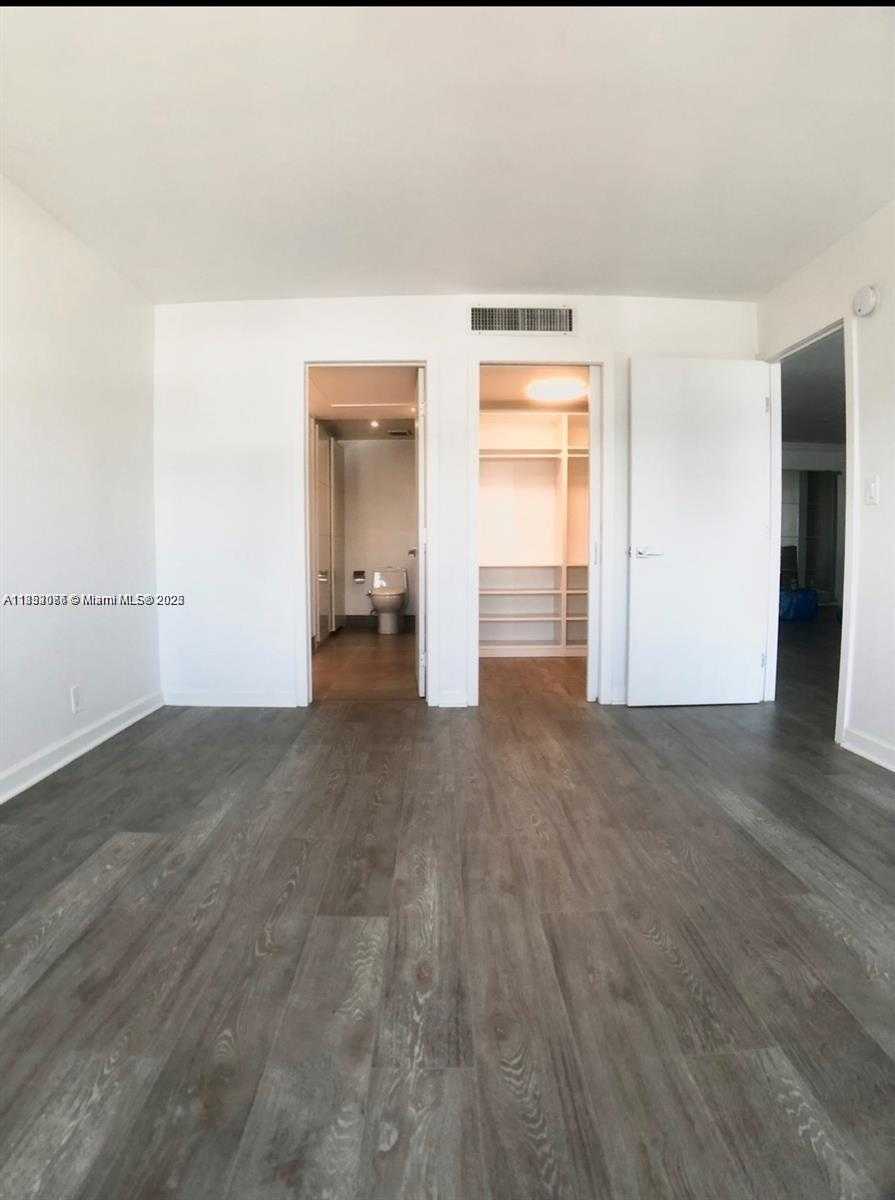Small Image of 6770 INDIAN CREEK DR #PH S, Miami Beach Number 19