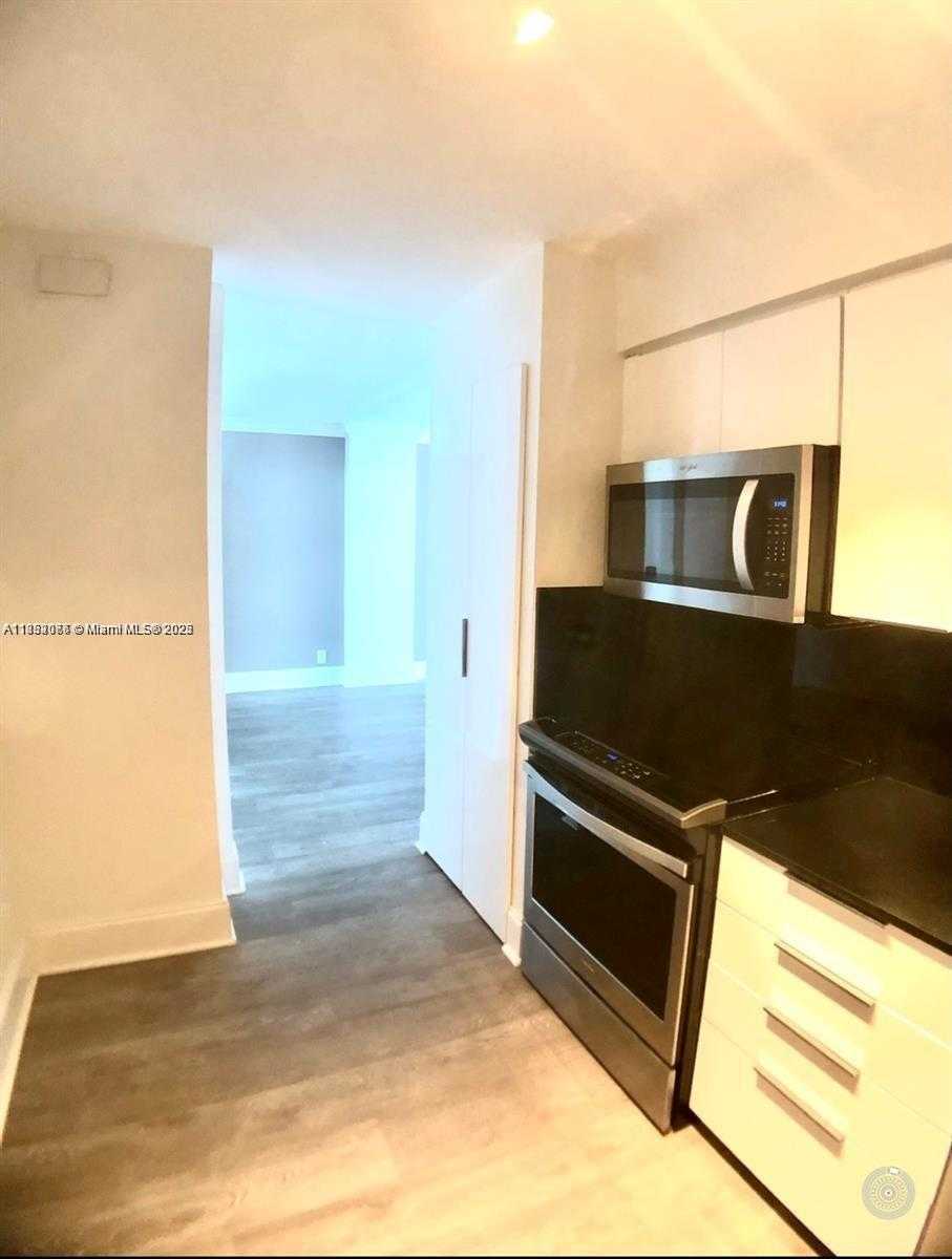 Small Image of 6770 INDIAN CREEK DR #PH S, Miami Beach Number 3