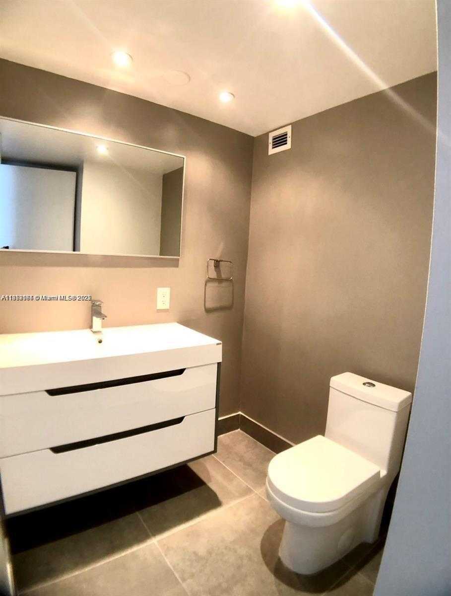 Small Image of 6770 INDIAN CREEK DR #PH S, Miami Beach Number 7