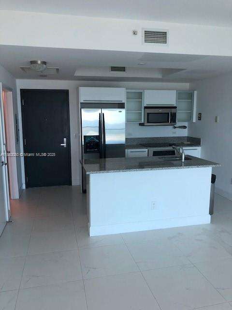 Small Image of 888 BISCAYNE BLVD #2811, Miami Number 11