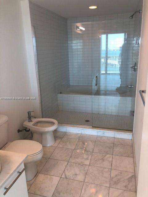 Small Image of 888 BISCAYNE BLVD #2811, Miami Number 13