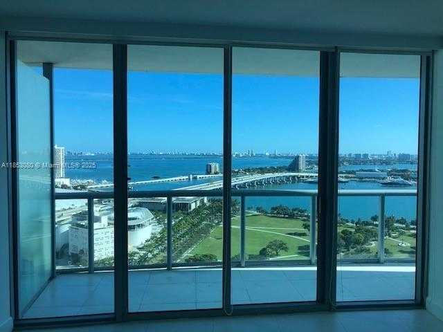 Small Image of 888 BISCAYNE BLVD #2811, Miami Number 14