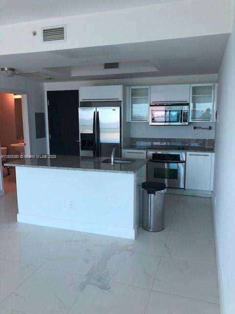 Small Image of 888 BISCAYNE BLVD #2811, Miami Number 15