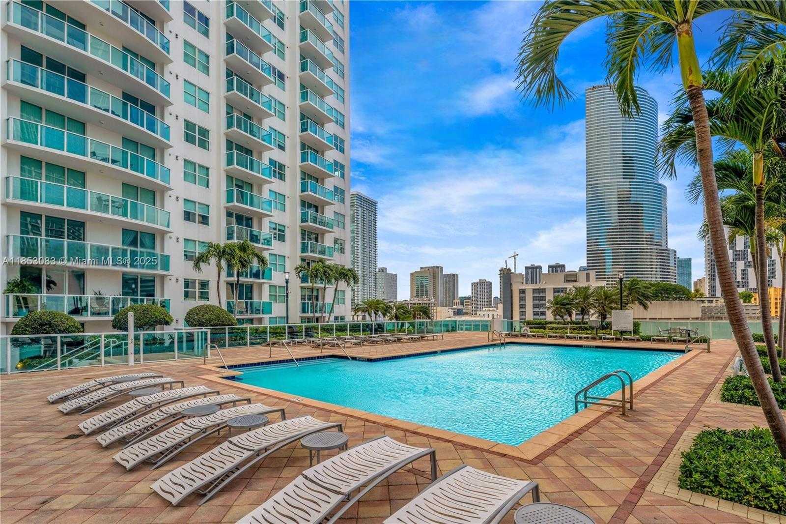 Small Image of 31 SOUTH EAST 5TH ST #3819, Miami Number 17
