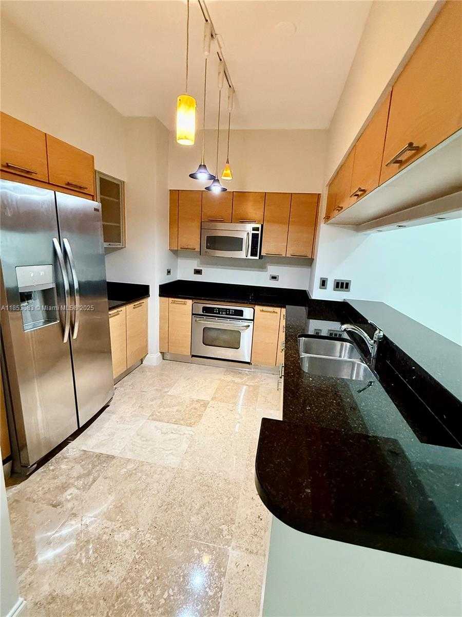 Small Image of 31 SOUTH EAST 5TH ST #3819, Miami Number 6