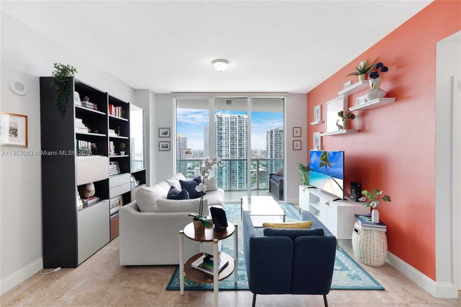 Small Image of 31 SOUTH EAST 5TH ST #3819, Miami Number 9