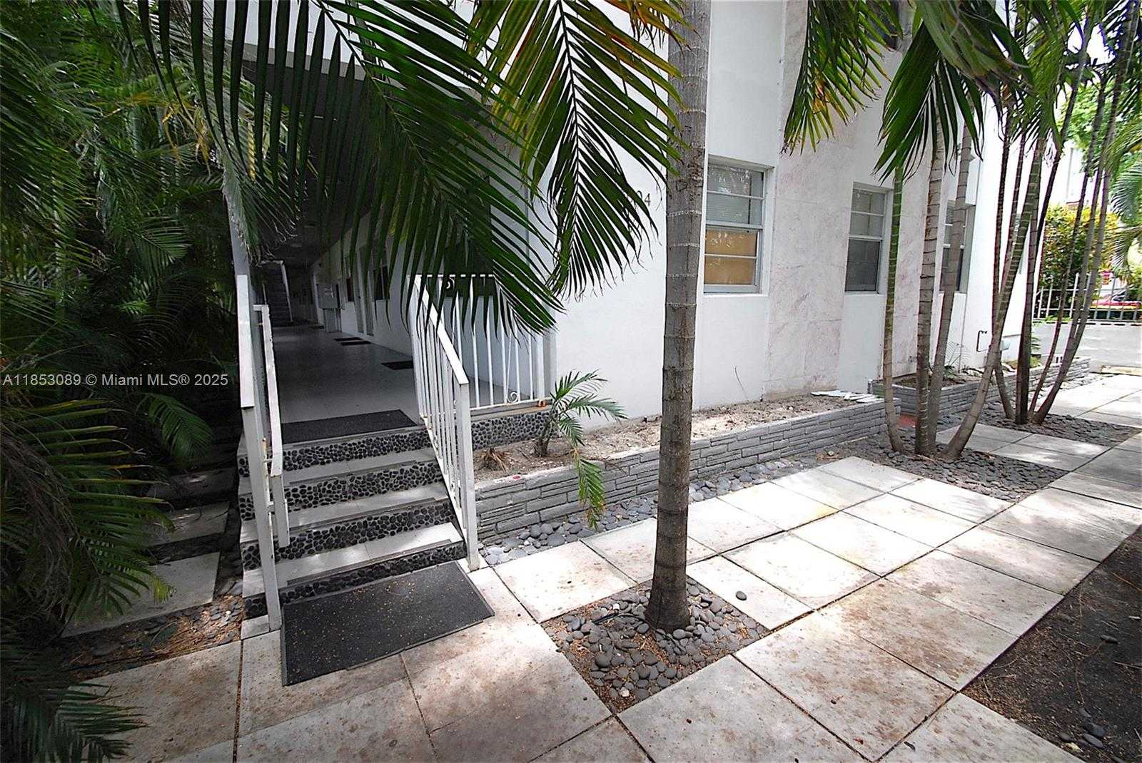 Small Image of 1604 DREXEL AVE #208, Miami Beach Number 9