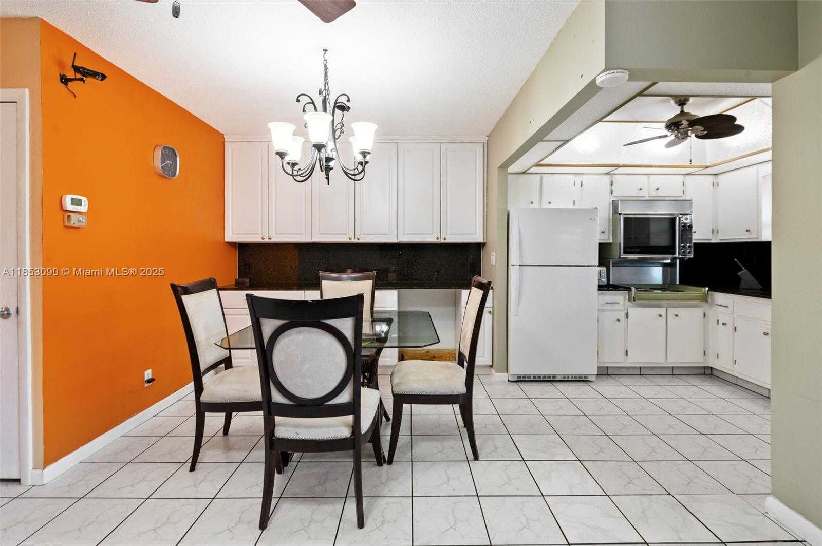 Small Image of 5300 WASHINGTON ST #G323, Hollywood Number 10