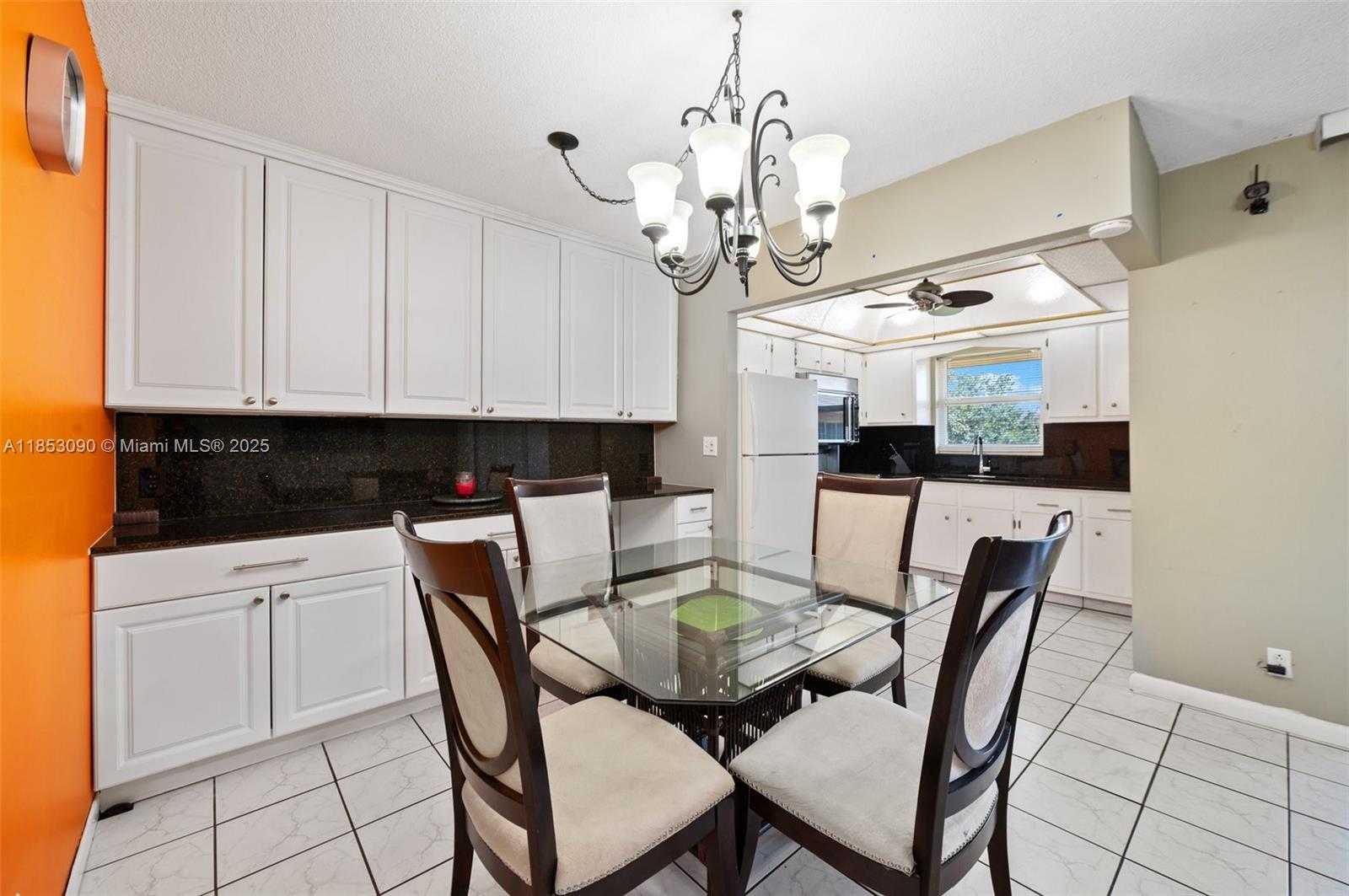 Small Image of 5300 WASHINGTON ST #G323, Hollywood Number 11