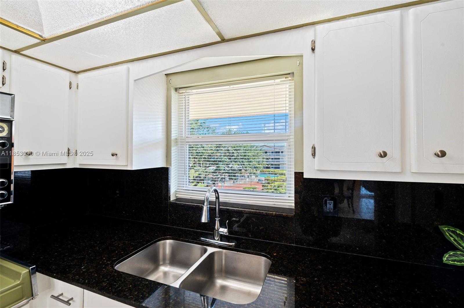 Small Image of 5300 WASHINGTON ST #G323, Hollywood Number 14