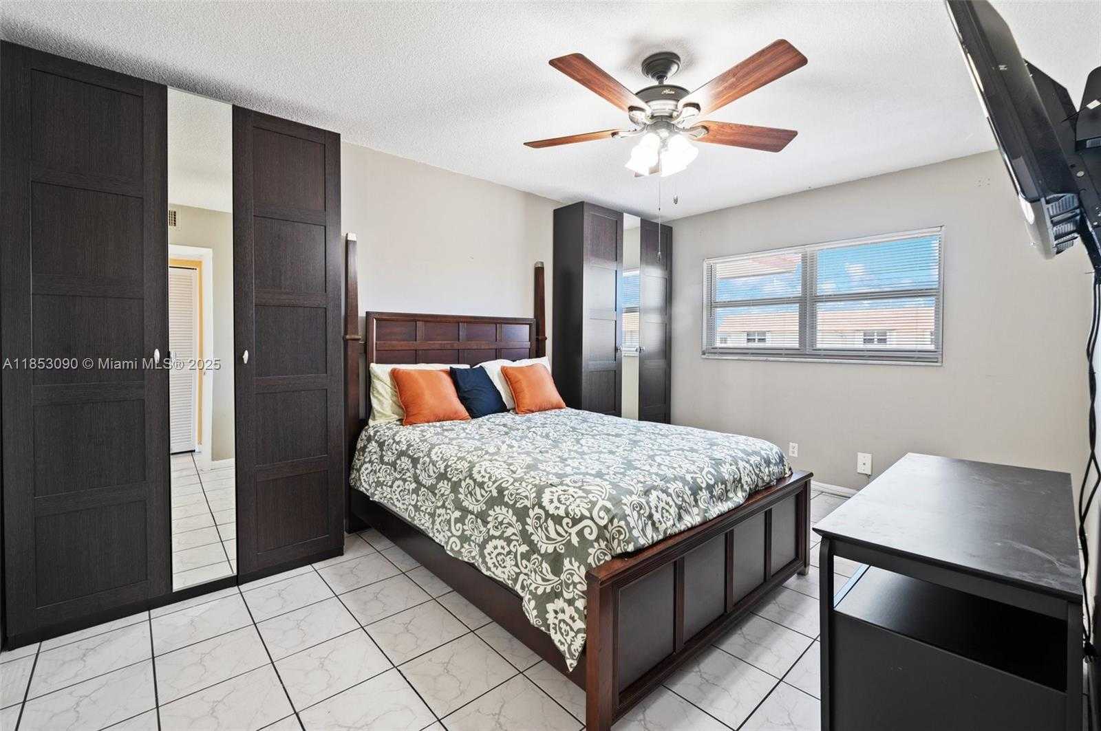 Small Image of 5300 WASHINGTON ST #G323, Hollywood Number 16