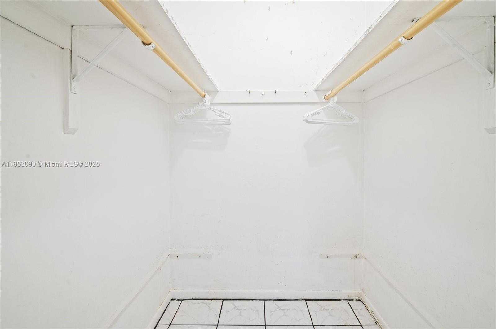 Small Image of 5300 WASHINGTON ST #G323, Hollywood Number 20