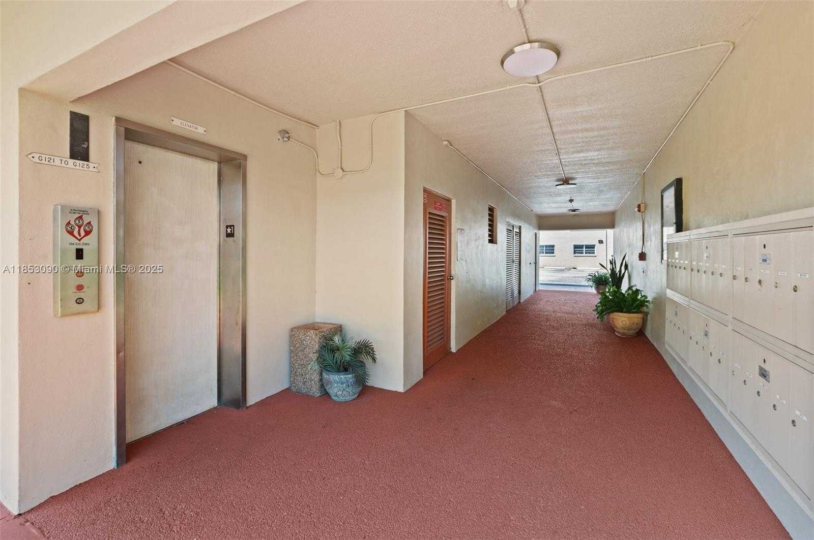 Small Image of 5300 WASHINGTON ST #G323, Hollywood Number 26