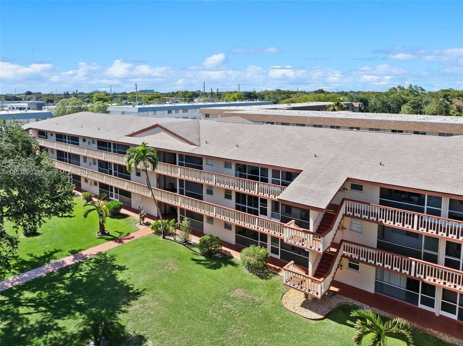 Small Image of 5300 WASHINGTON ST #G323, Hollywood Number 29