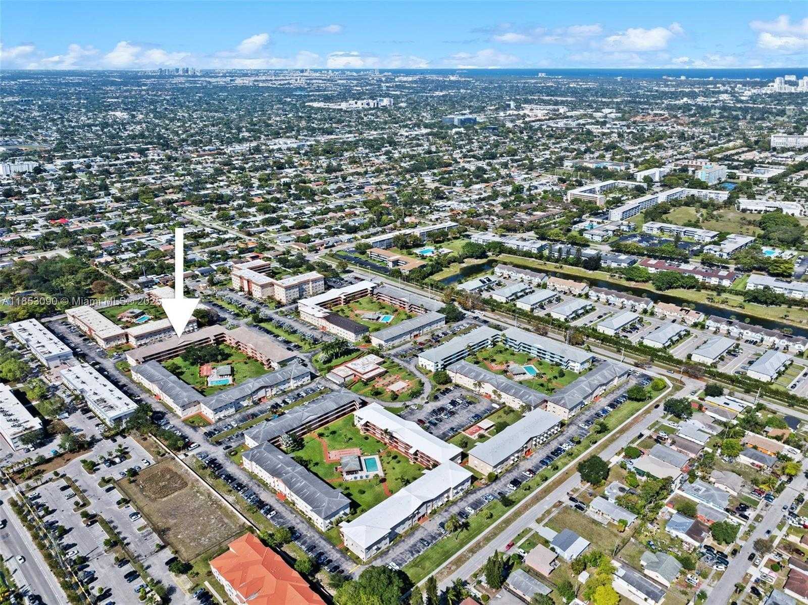 Small Image of 5300 WASHINGTON ST #G323, Hollywood Number 32