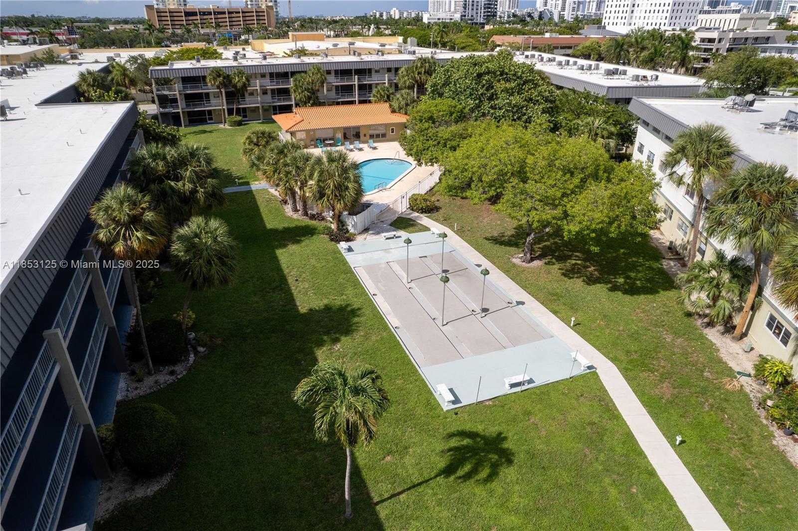 Small Image of 300 LAYNE BLVD #212, Hallandale Beach Number 17