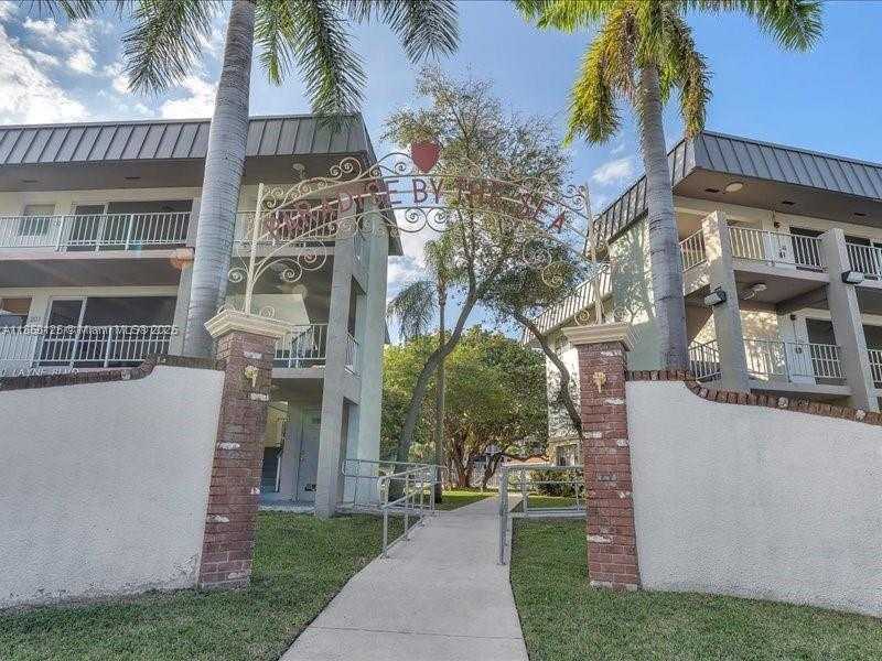 Small Image of 300 LAYNE BLVD #212, Hallandale Beach Number 2