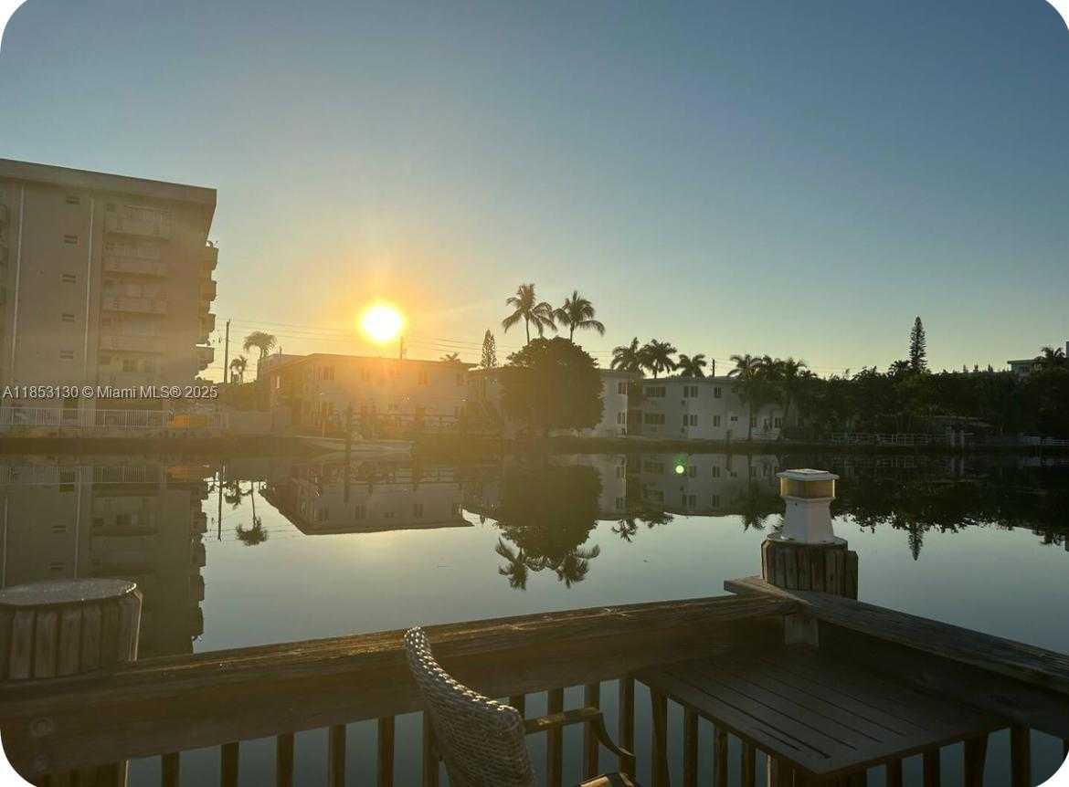 Small Image of 8401 CRESPI BLVD #3, Miami Beach Number 3