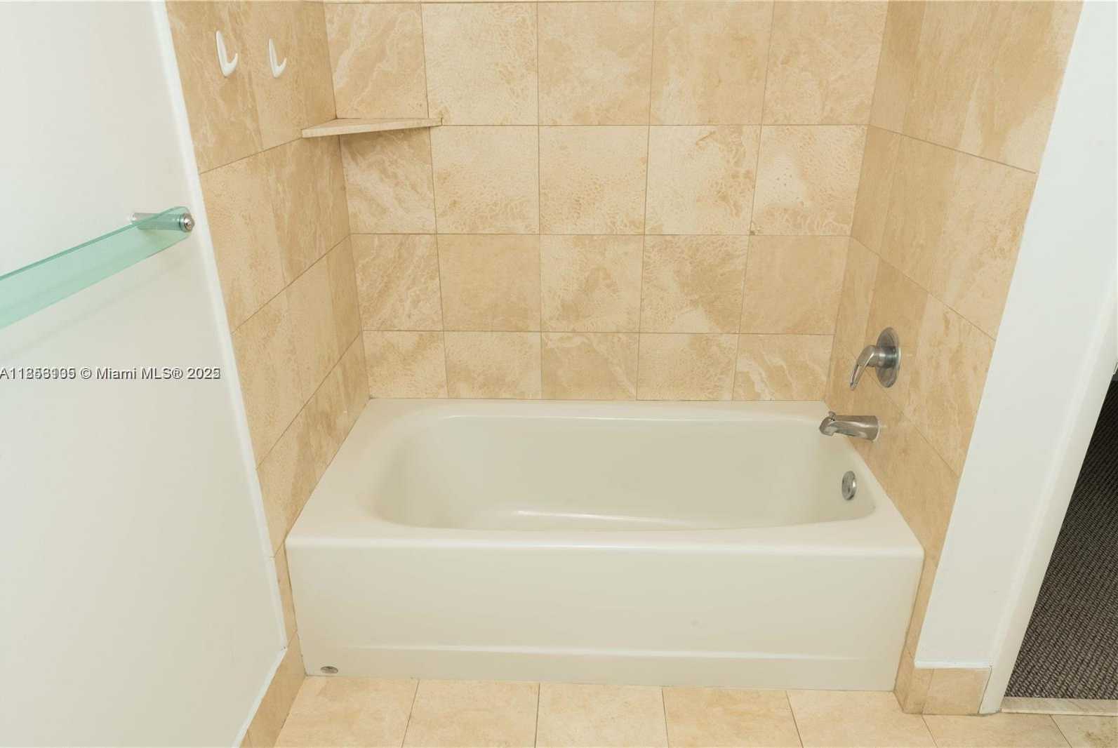 Small Image of 2475 BRICKELL AVE #709, Miami Number 24