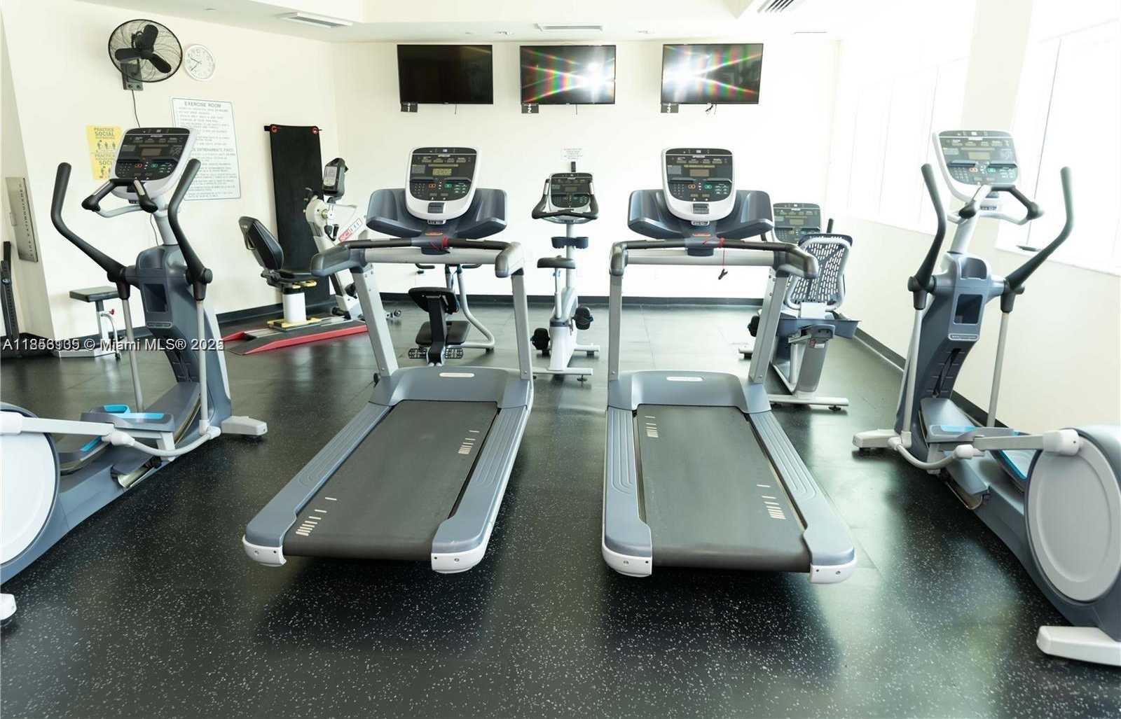 Small Image of 2475 BRICKELL AVE #709, Miami Number 29