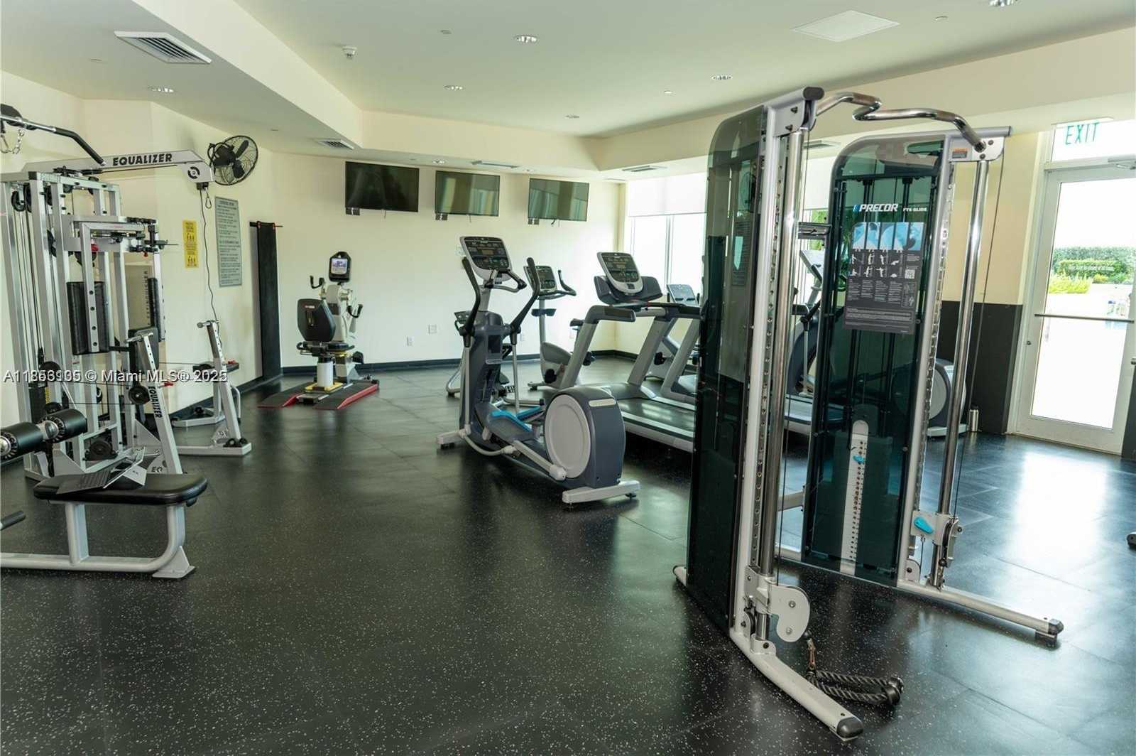 Small Image of 2475 BRICKELL AVE #709, Miami Number 30