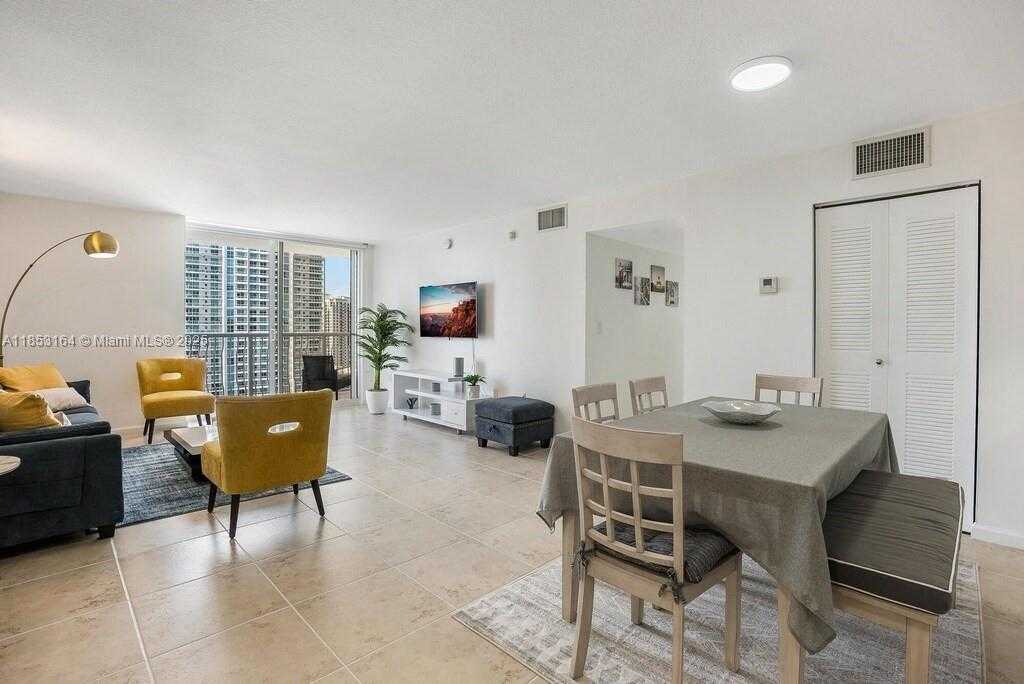 Small Image of 1200 BRICKELL BAY DR #3124, Miami Number 11