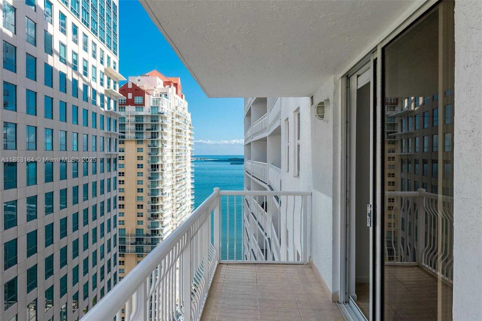 Small Image of 1200 BRICKELL BAY DR #3124, Miami Number 14