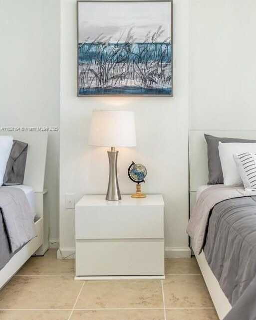 Small Image of 1200 BRICKELL BAY DR #3124, Miami Number 29