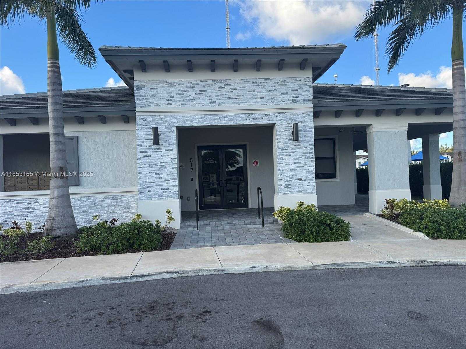 Small Image of 631 NORTH WEST 204TH ST, Miami Gardens Number 46