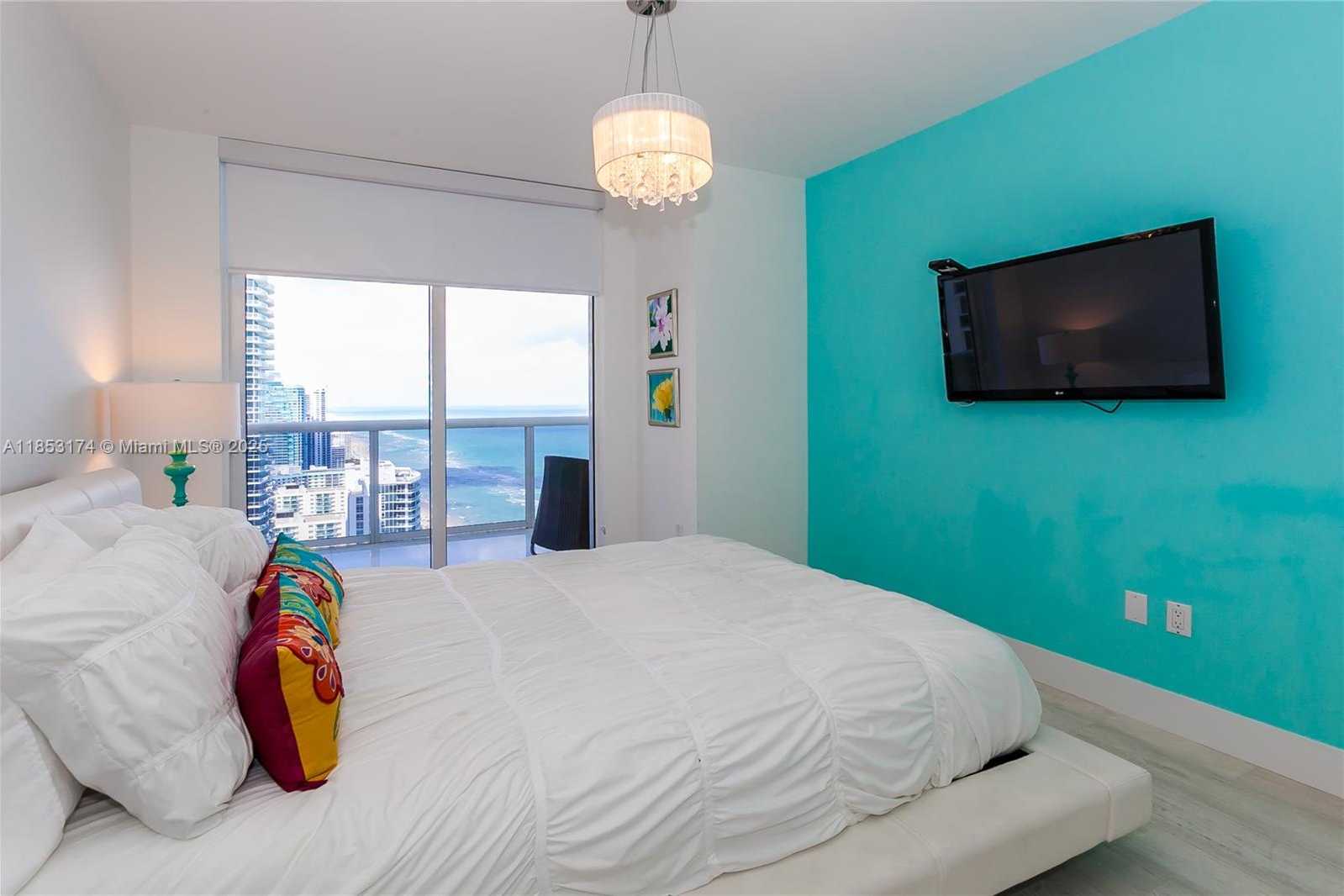 Small Image of 1830 SOUTH OCEAN DR #3711, Hallandale Beach Number 11