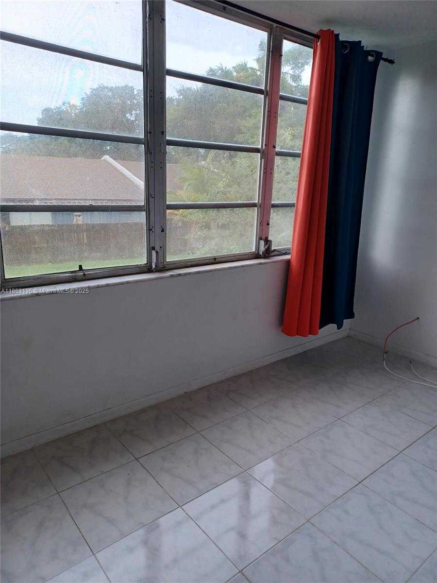 Small Image of 445 NORTH EAST 195TH ST #230, Miami Number 4